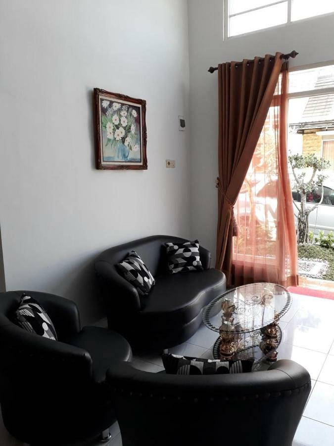 Villa Puncak Garuda A5 Batu  Dış mekan fotoğraf